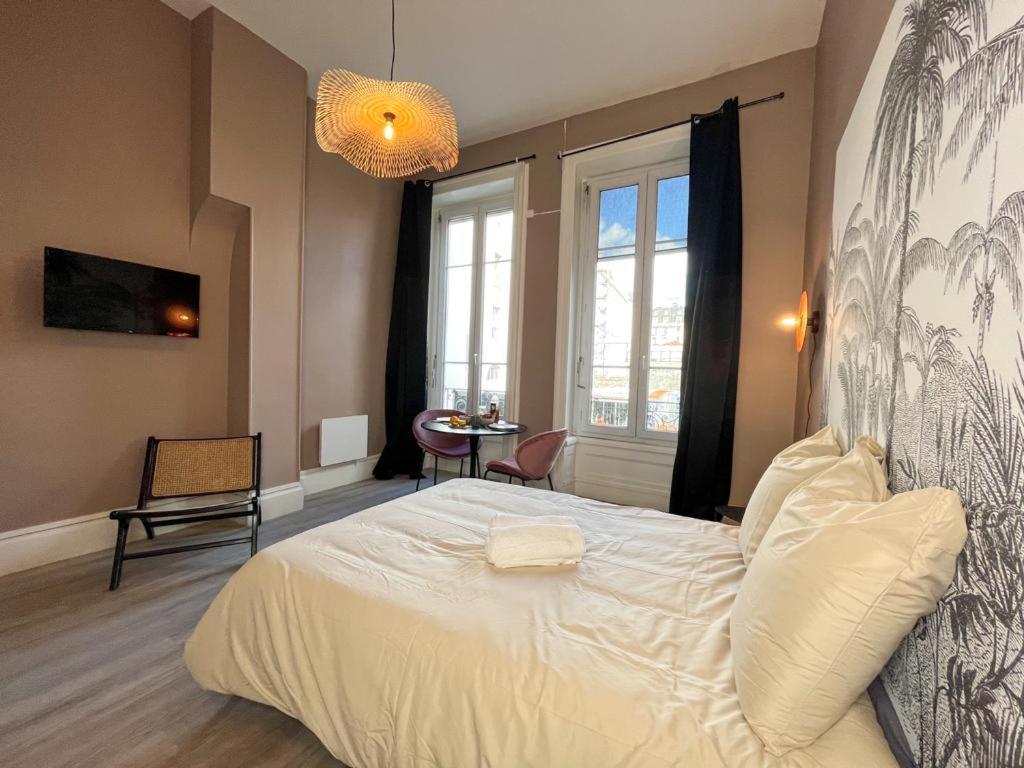 Suite Petra Lione Esterno foto
